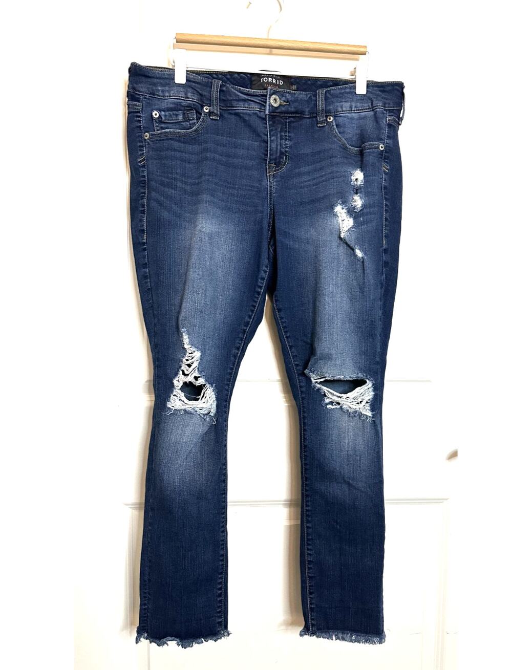 Torrid Boyfriend Jeans Women Size 12R Raw Hem Straight Leg Relaxed Fit Dark Wash